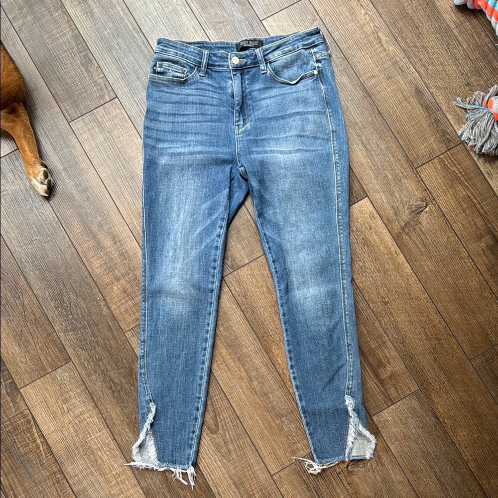 Women's Judy Blue Distressed Jeans